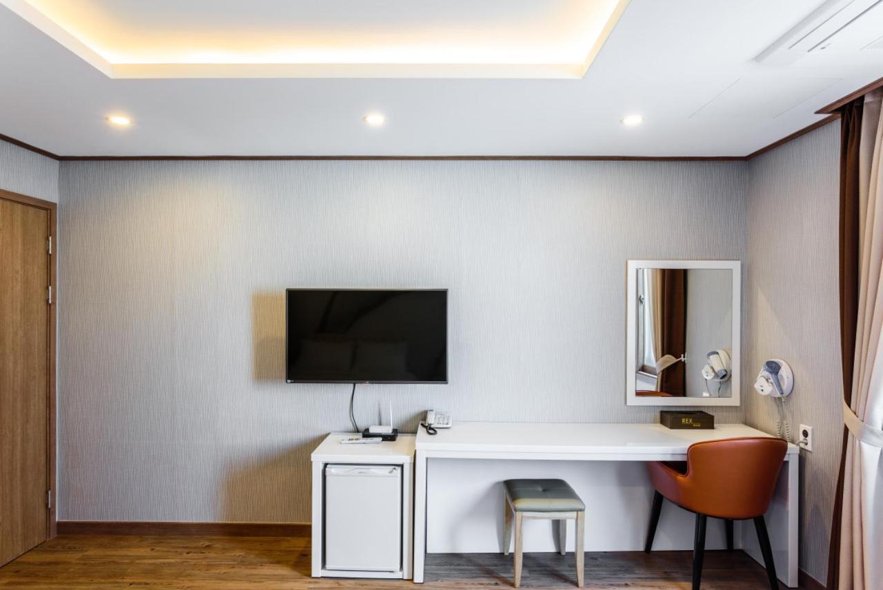 Rex Hotel Seogwipo Dış mekan fotoğraf
