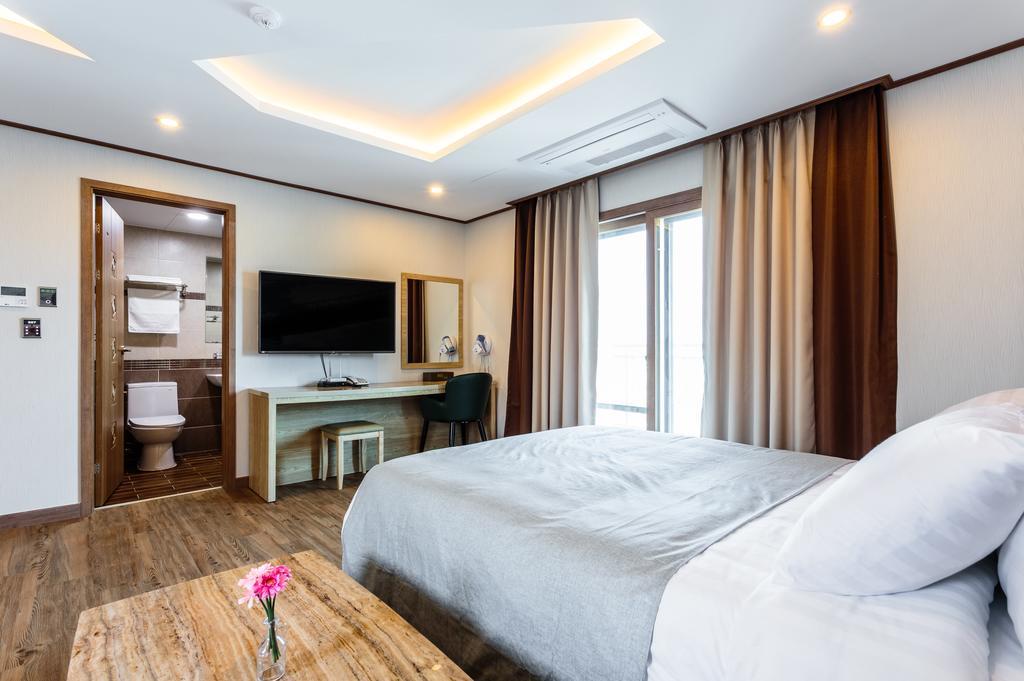 Rex Hotel Seogwipo Dış mekan fotoğraf